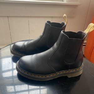 Dr. Marten Chelsea Boot - Size 37